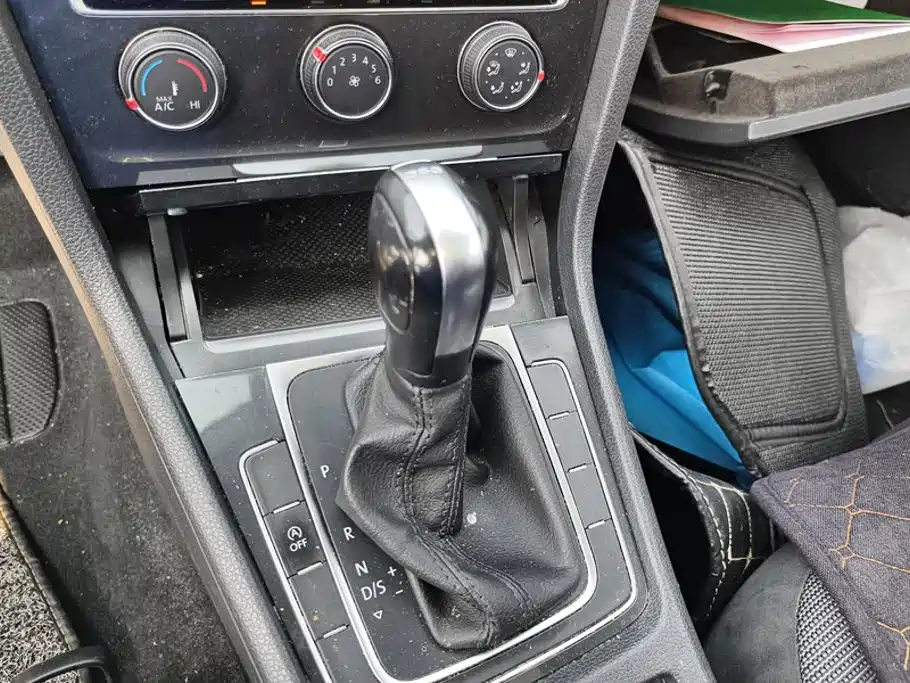 Volkswagen Golf — миниатюра 16
