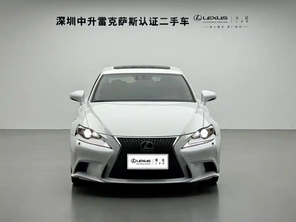 Lexus IS 2015 200t F SPORT