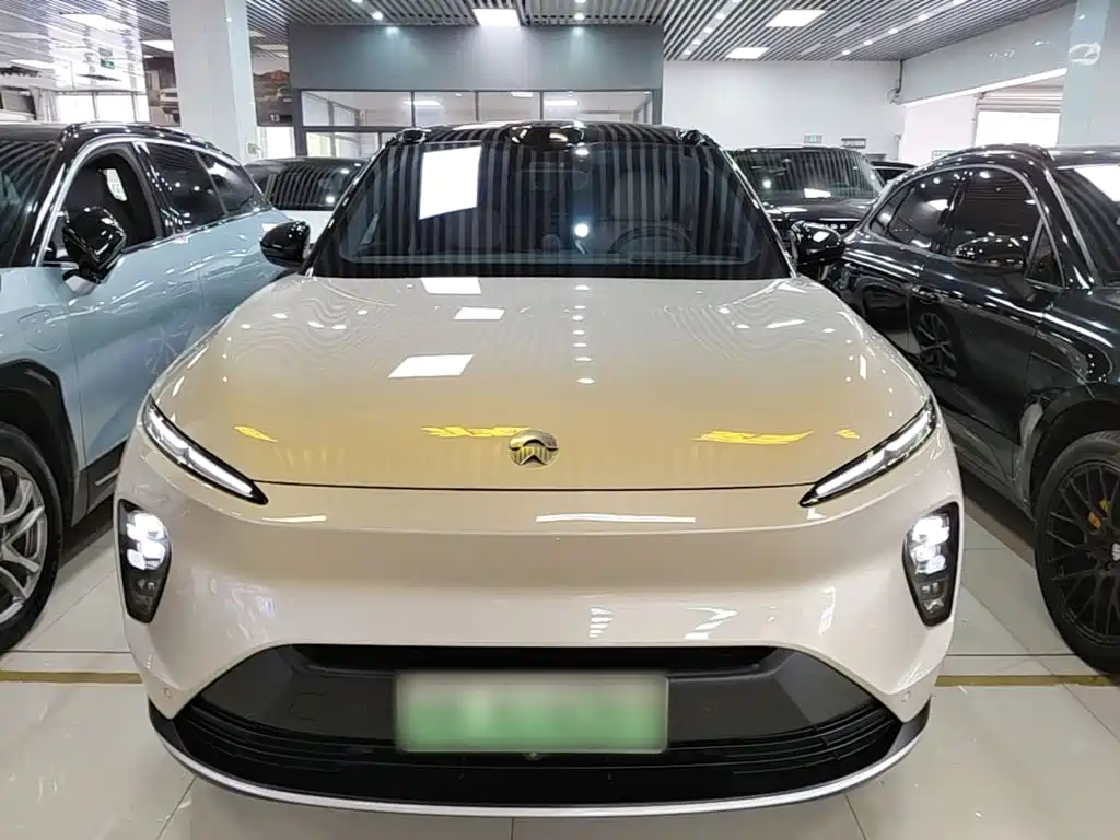 NIO ES8 — миниатюра 3