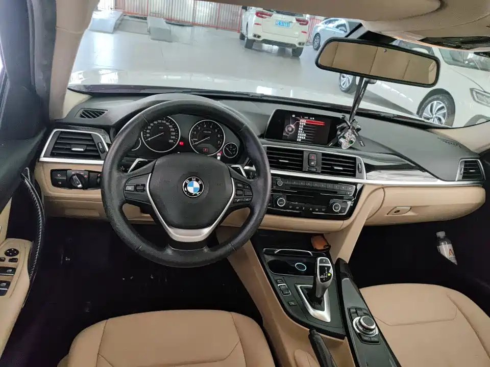 BMW 3 Series — миниатюра 5