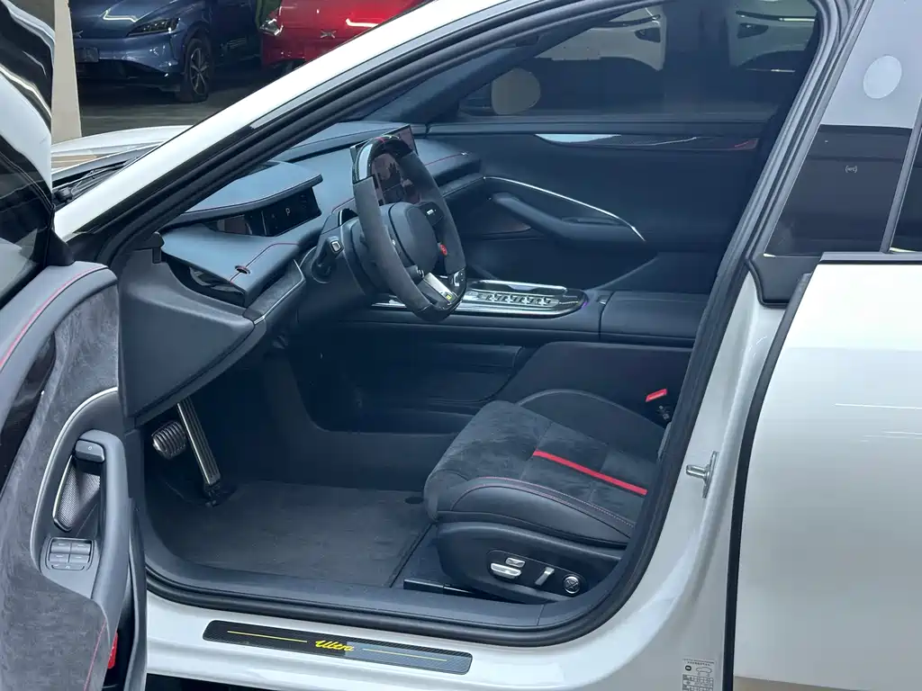 XIAOMI CAR XIAOMI SU7 ULTRA