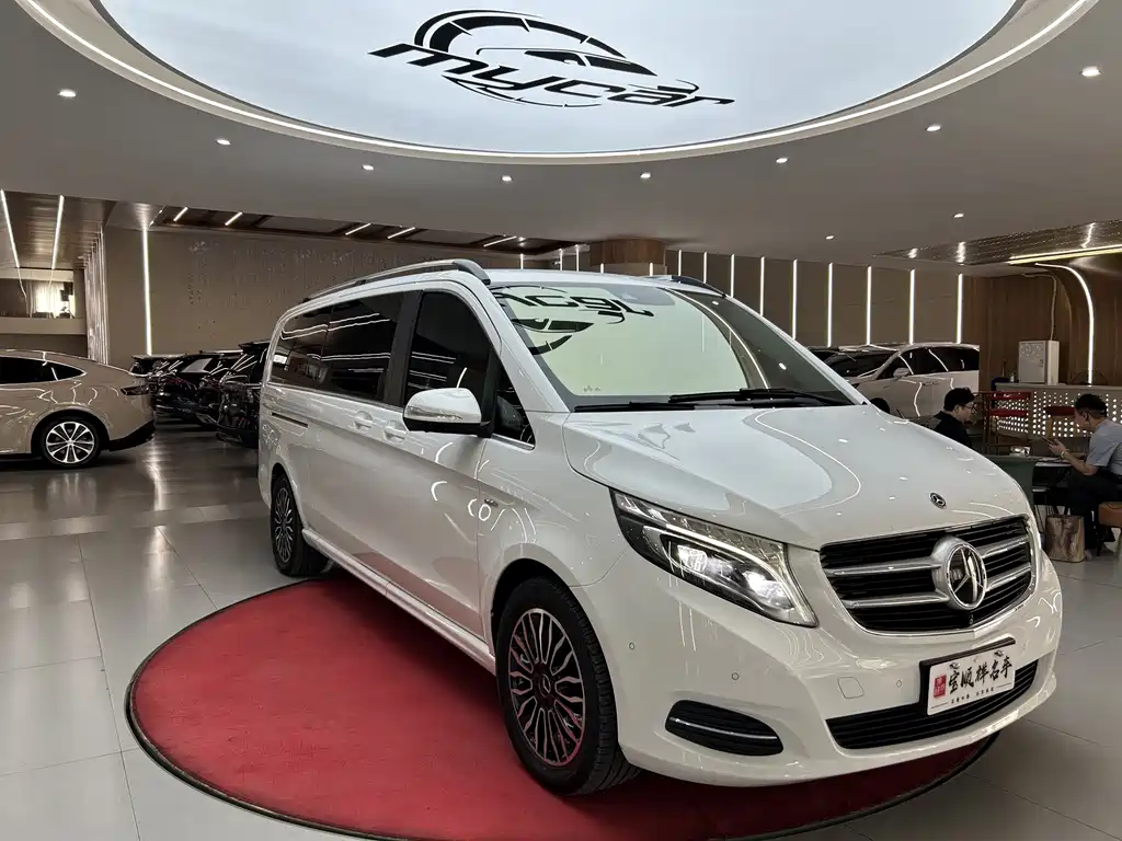 Mercedes-Benz V-Class — миниатюра 3