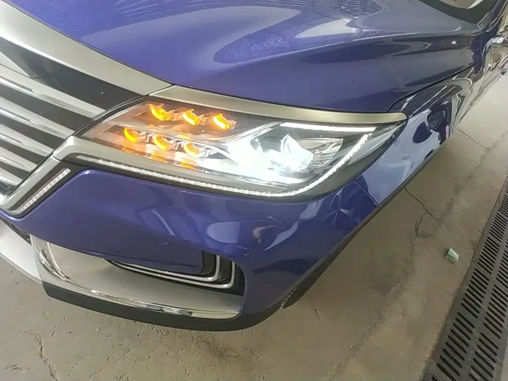 Roewe MARVEL X — миниатюра 24