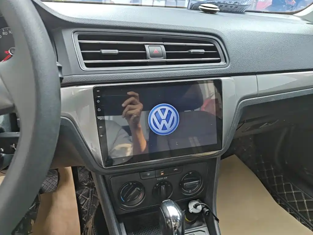 Volkswagen Lavida — миниатюра 13