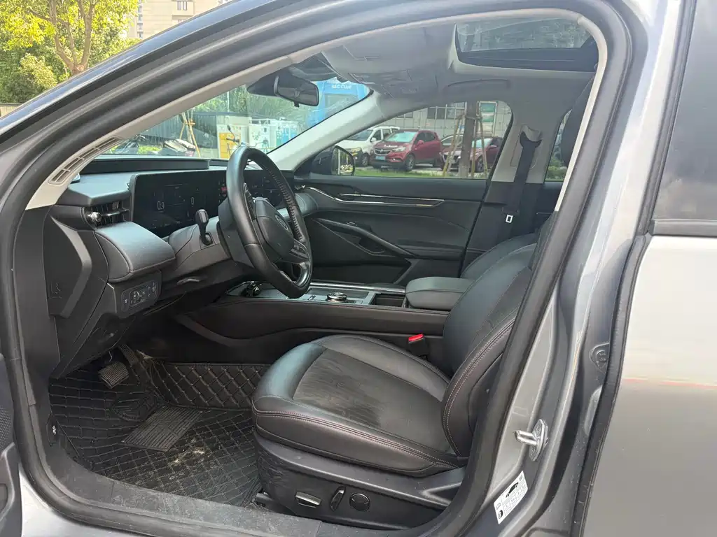 Ford Mondeo — миниатюра 8