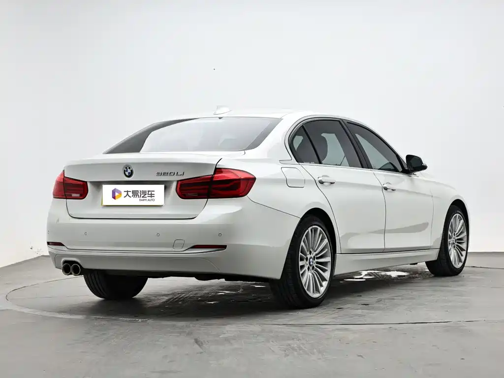 BMW 3 Series — миниатюра 3