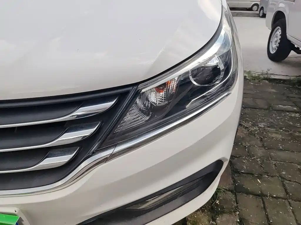 Baojun 310W — миниатюра 24