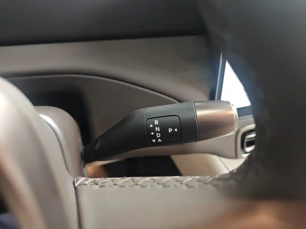 Li Auto Li MEGA — миниатюра 14