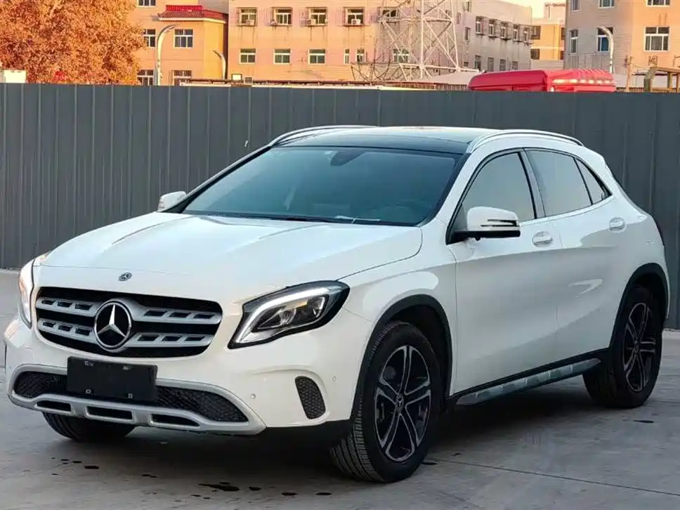 Купить Mercedes-Benz GLA