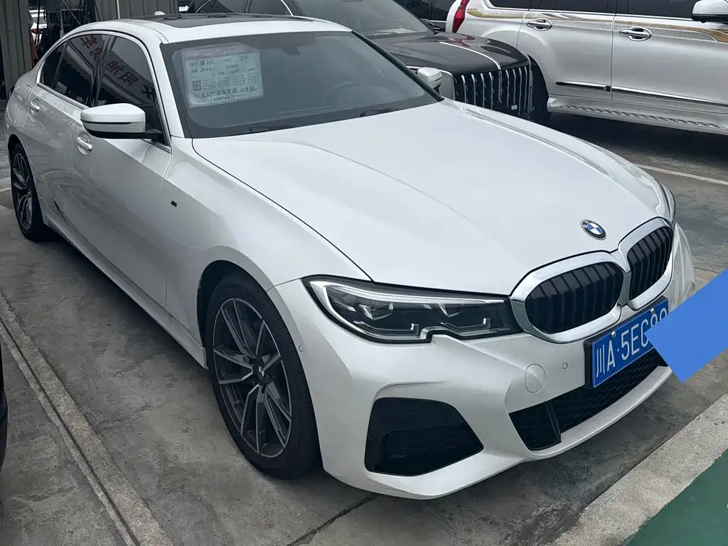 BMW 3 Series - фото 3
