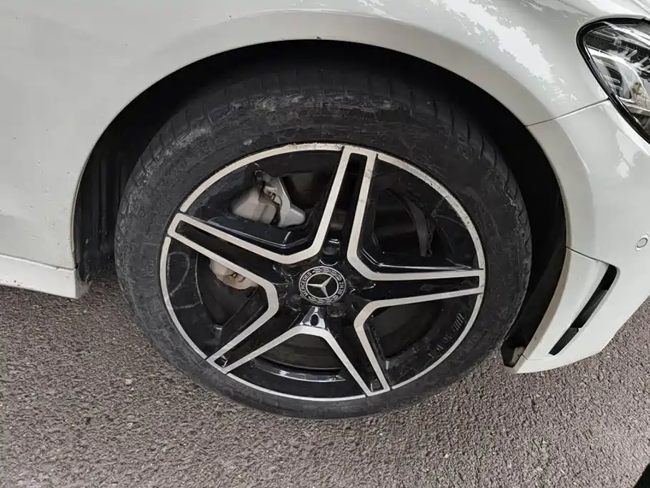 Mercedes-Benz C-Class — миниатюра 6