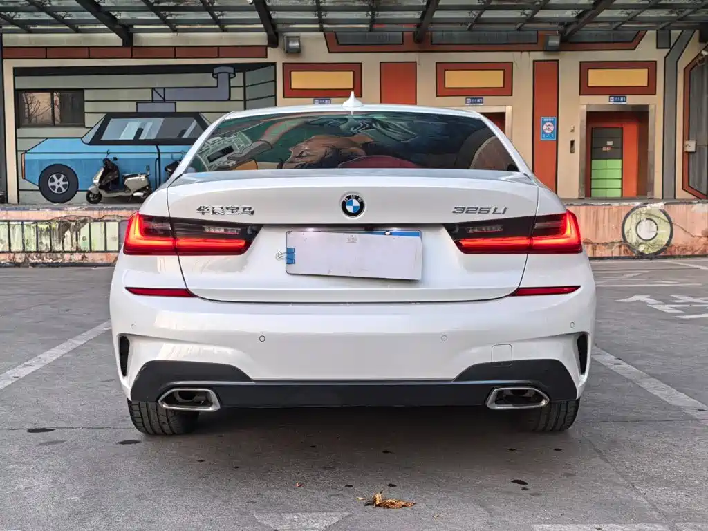 BMW 3 Series — миниатюра 18