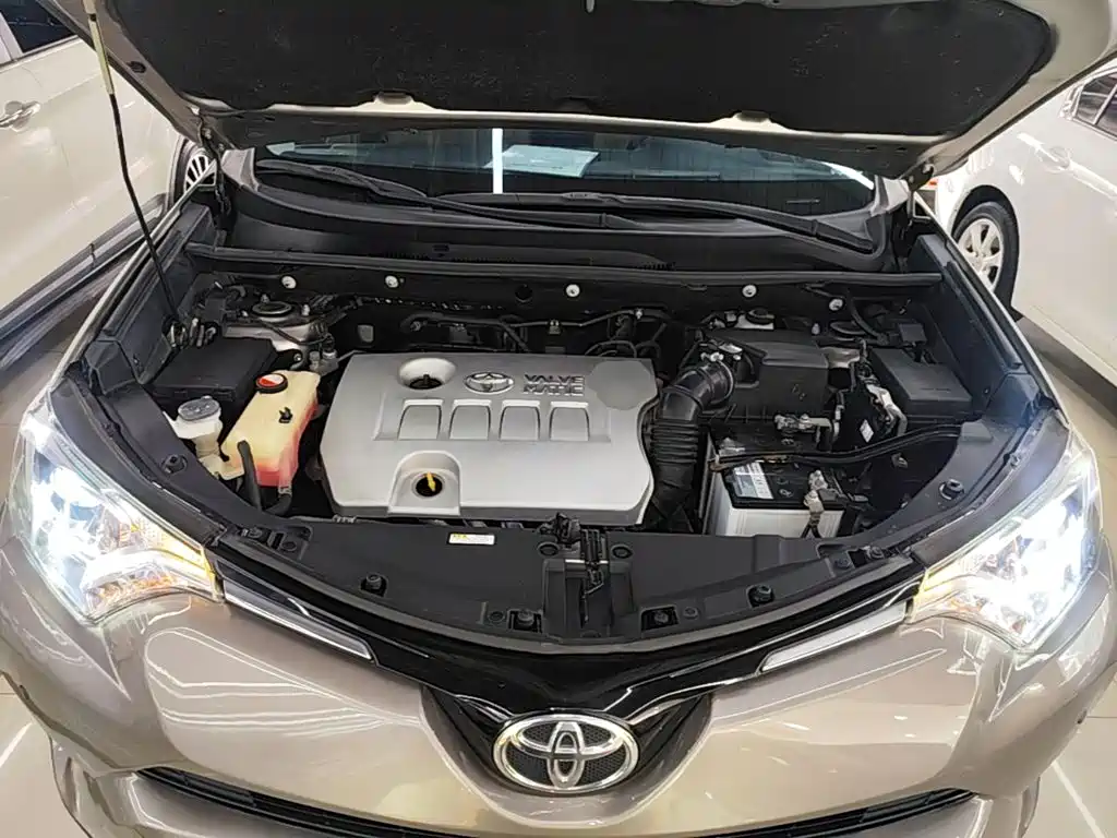 Toyota RAV4 — миниатюра 20