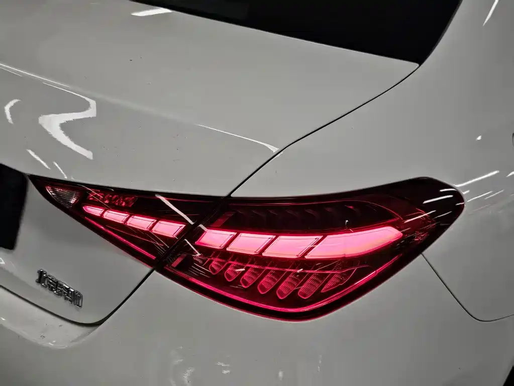 Mercedes-Benz C-Class — миниатюра 23