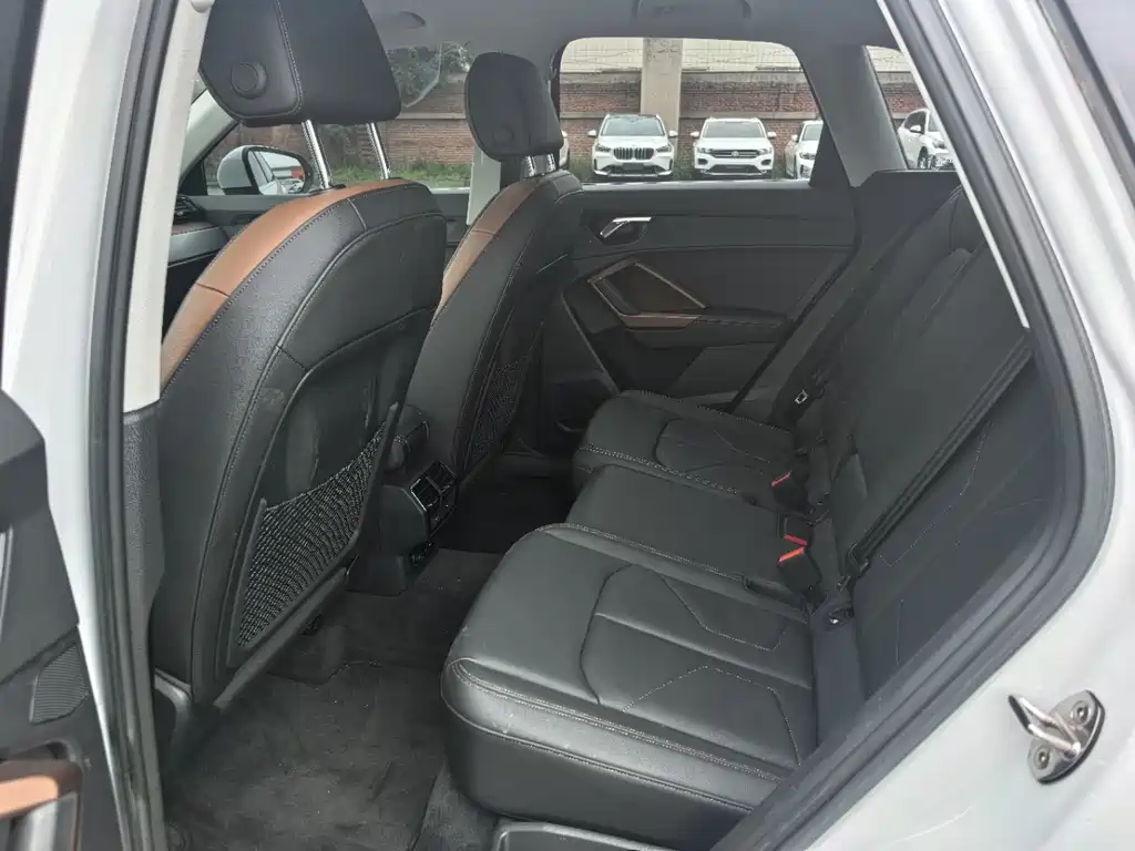 Audi Q3 — миниатюра 10