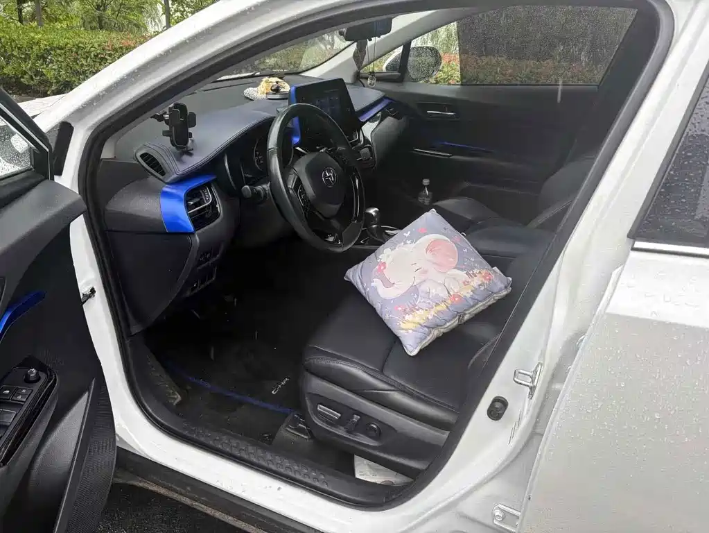 Toyota C-HR — миниатюра 5
