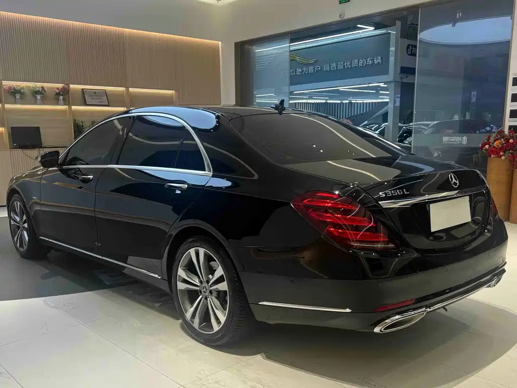 Mercedes-Benz S-Class — миниатюра 6