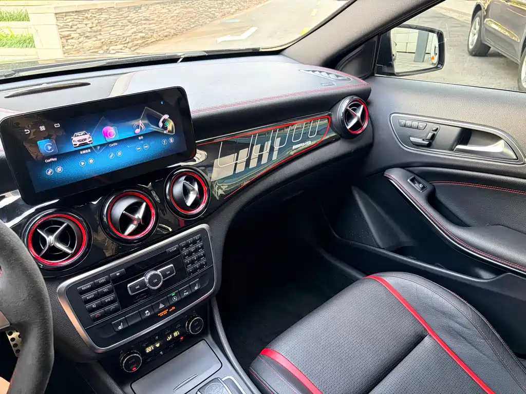Mercedes-Benz GLA AMG — миниатюра 15