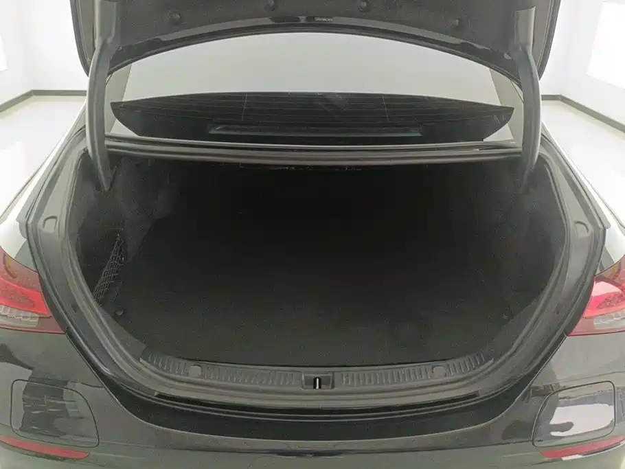 Mercedes-Benz E-Class New Energy — миниатюра 4