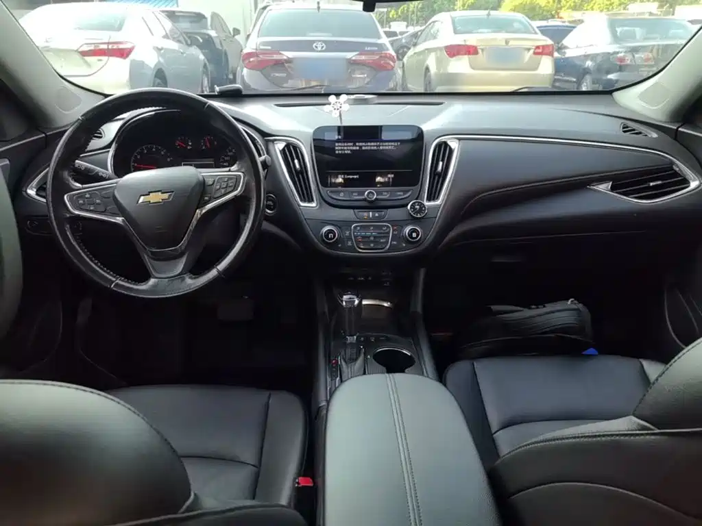 Chevrolet Malibu XL — миниатюра 10