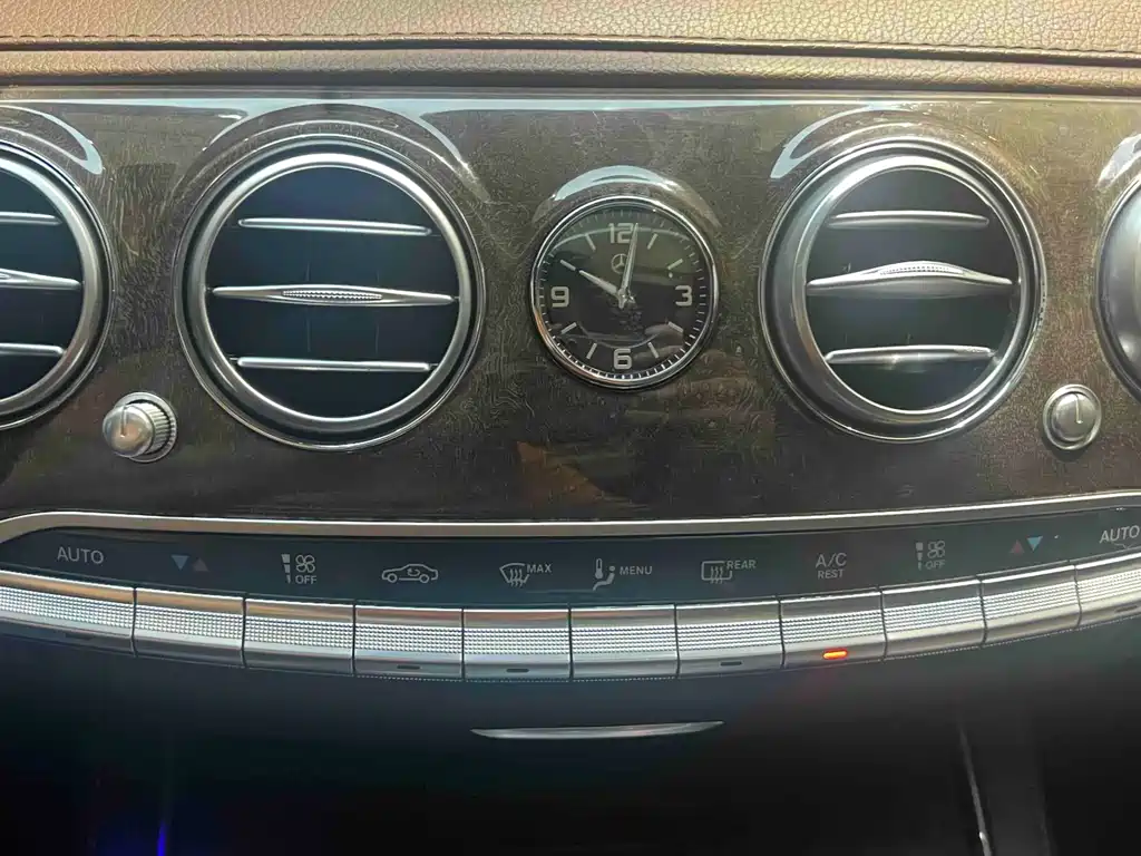 Mercedes-Benz S-Class — миниатюра 27