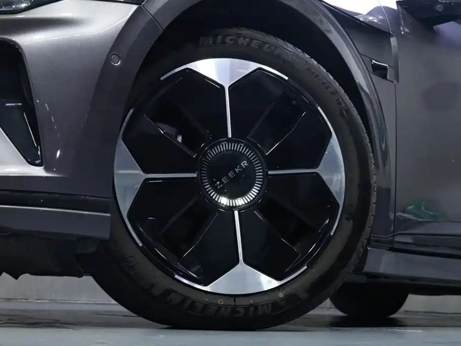 Zeekr 007GT — миниатюра 3