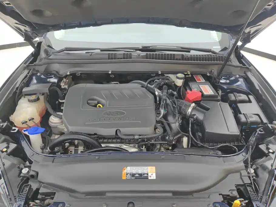 Ford Mondeo — миниатюра 10