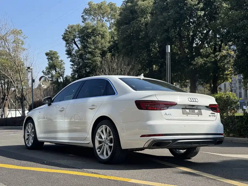 Audi A4L — миниатюра 11