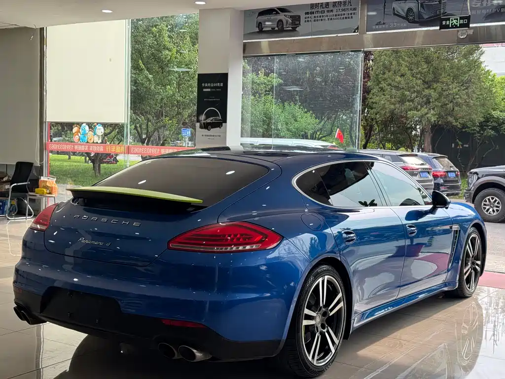Porsche Panamera 2014 Panamera 4 Executive 3.0T