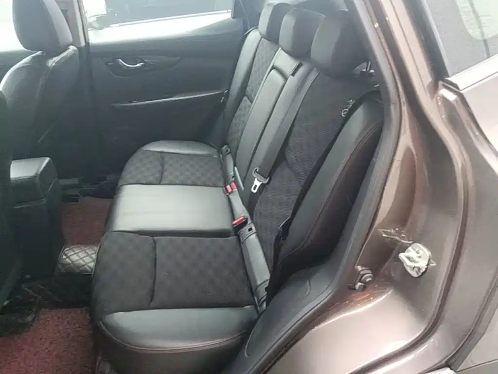 Nissan Qashqai — миниатюра 17