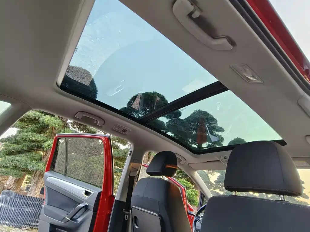 VOLKSWAGEN GOLF*JIAYU