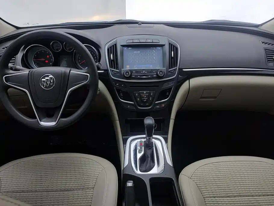 Buick Regal — миниатюра 12