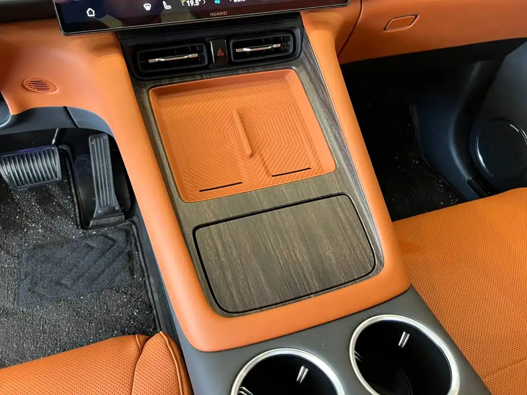 AITO AITO M6 — миниатюра 16