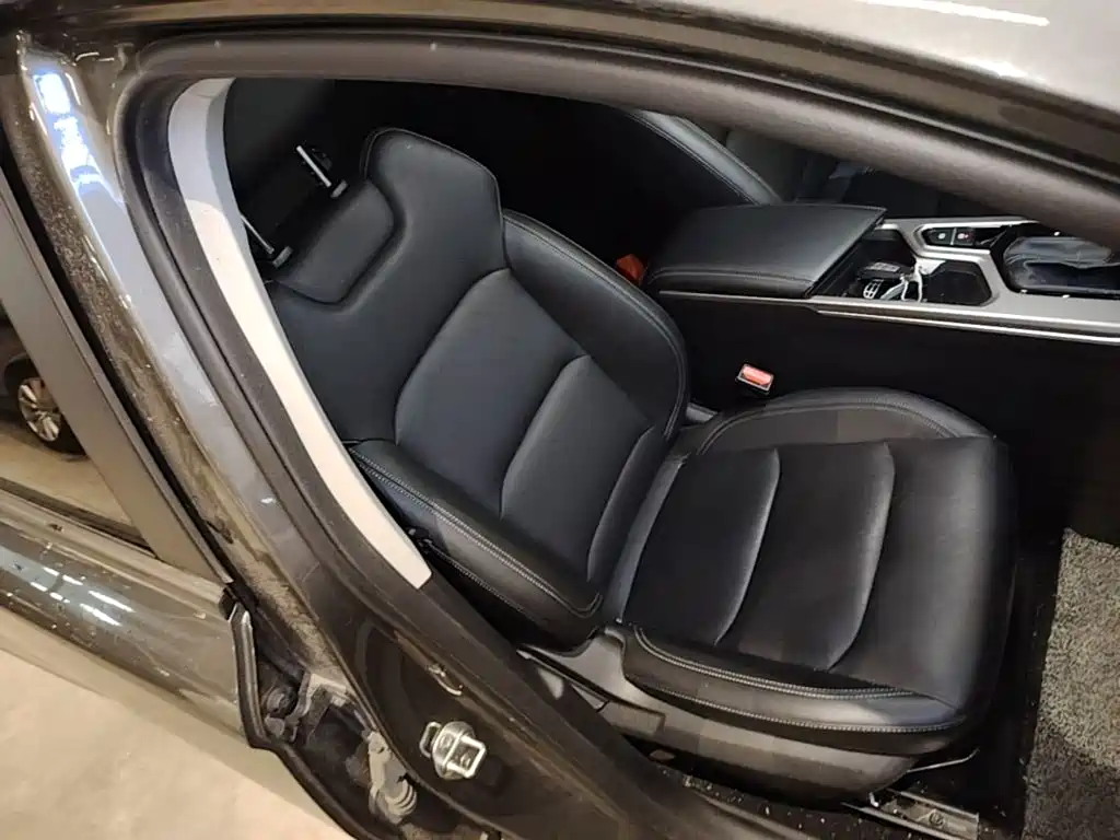 Geely Emgrand — миниатюра 25