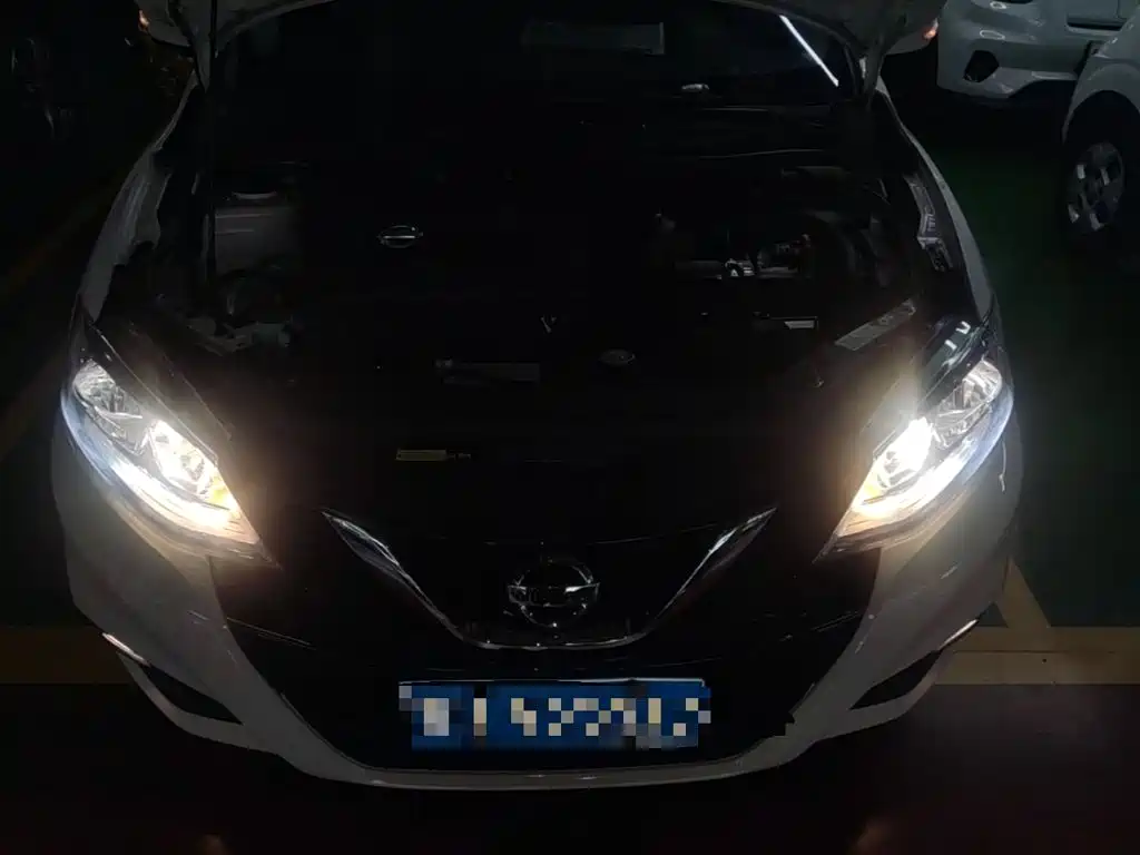 Nissan Tiida — миниатюра 20