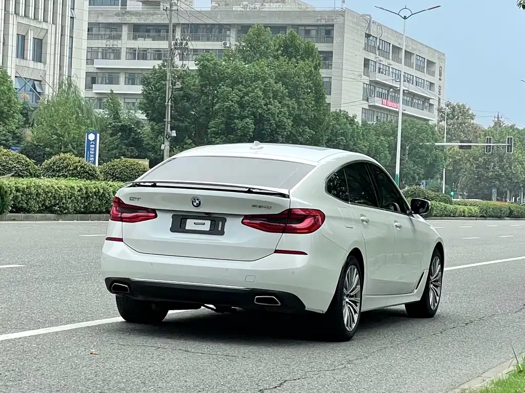 BMW 6 SERIES GT