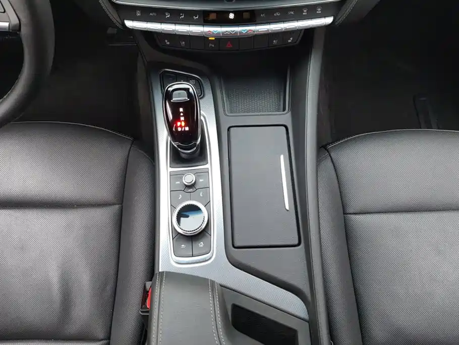 Cadillac CT5 — миниатюра 16