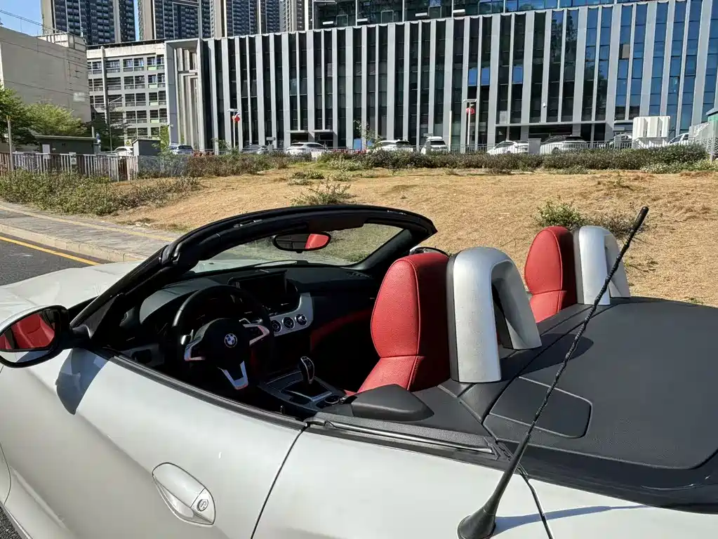 BMW Z4 — миниатюра 8