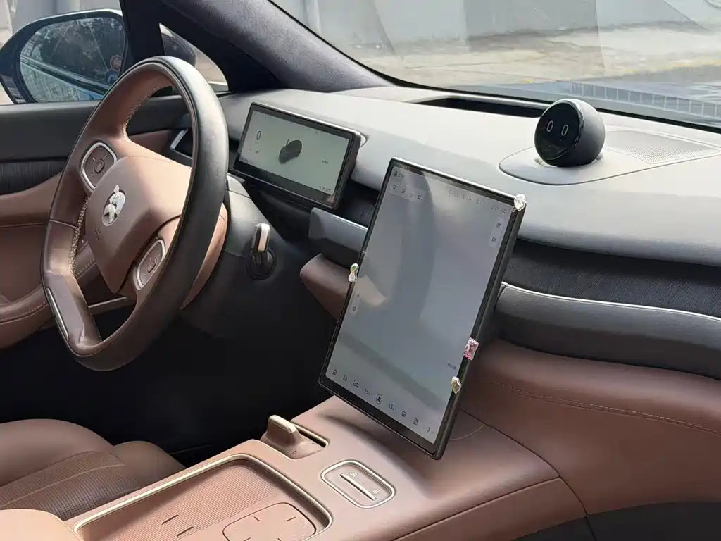 NIO ES8 — миниатюра 9
