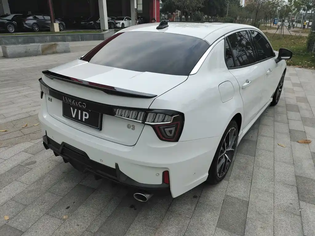 Lynk & Co 03 — миниатюра 11