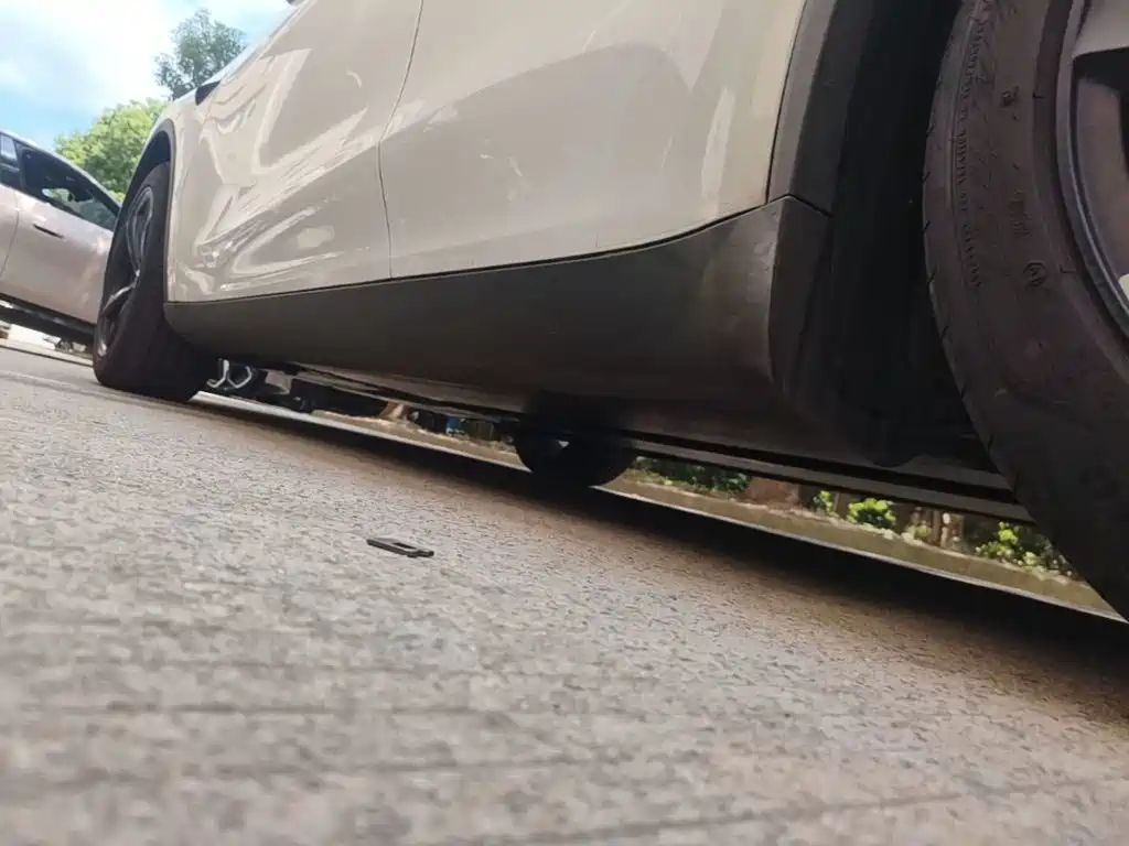 Tesla Model Y — миниатюра 22