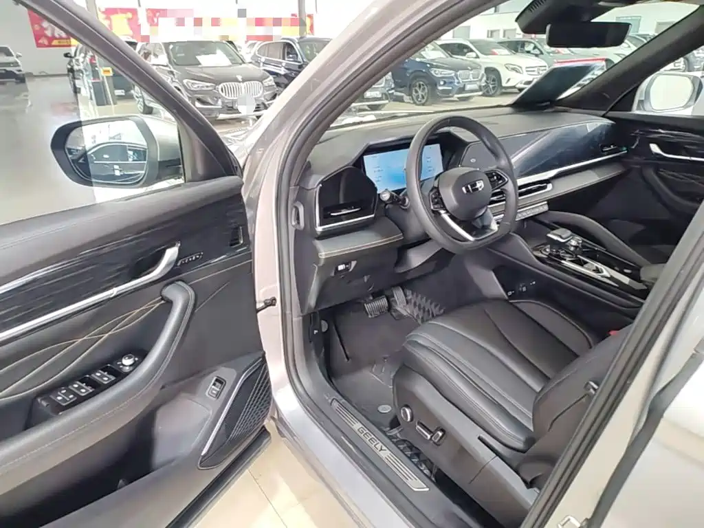 Geely Xingyue L — миниатюра 16