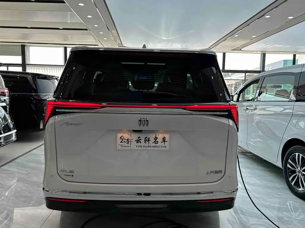 Buick GL8 Hybrid — миниатюра 20