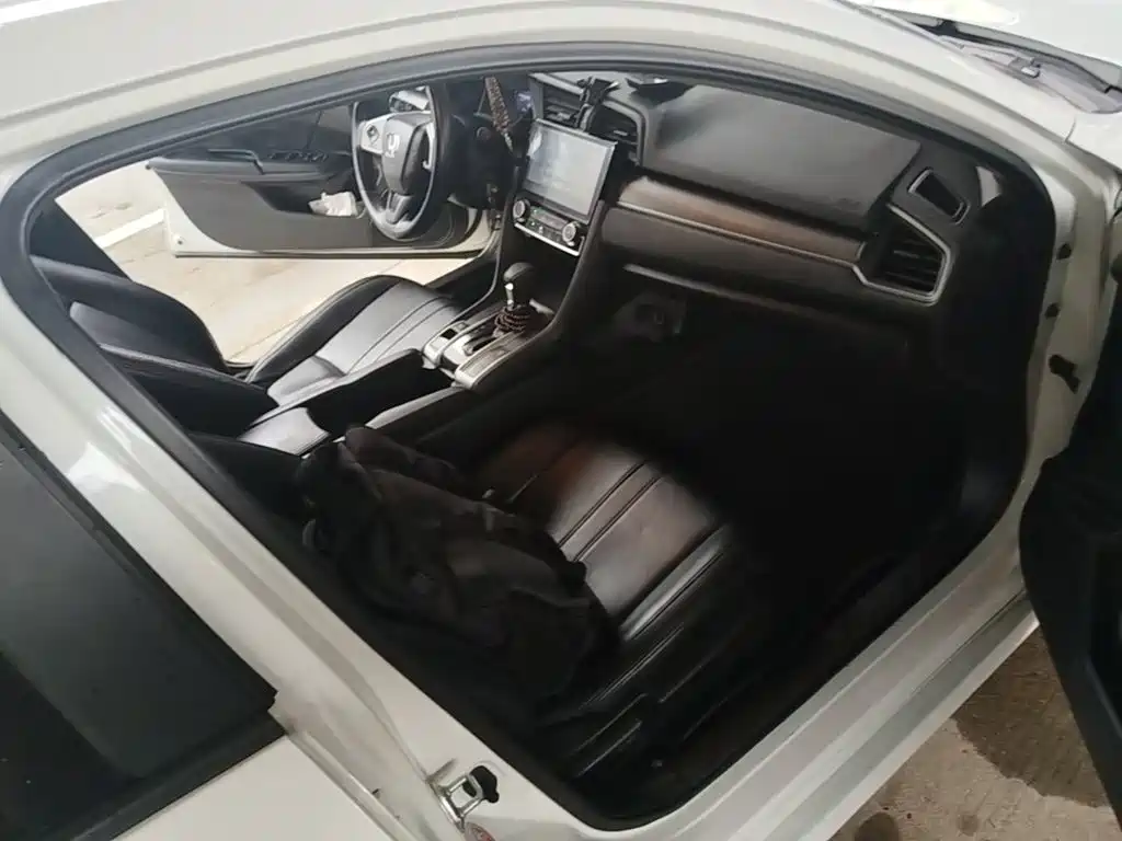 Honda Civic — миниатюра 9