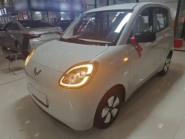 WULING AUTOMOBILE HONGGUANG MINIEV 2025