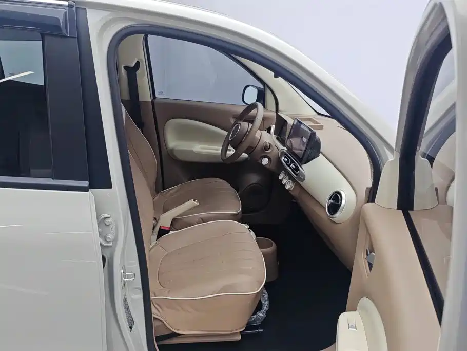 Wuling MINIEV — миниатюра 8