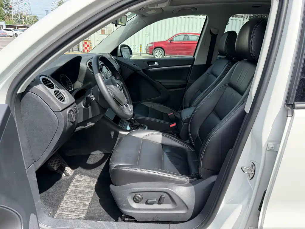 Volkswagen Tiguan — миниатюра 4