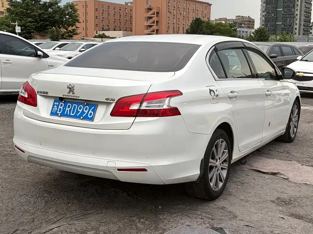 Peugeot 408 2014 1.8L AT Luxury