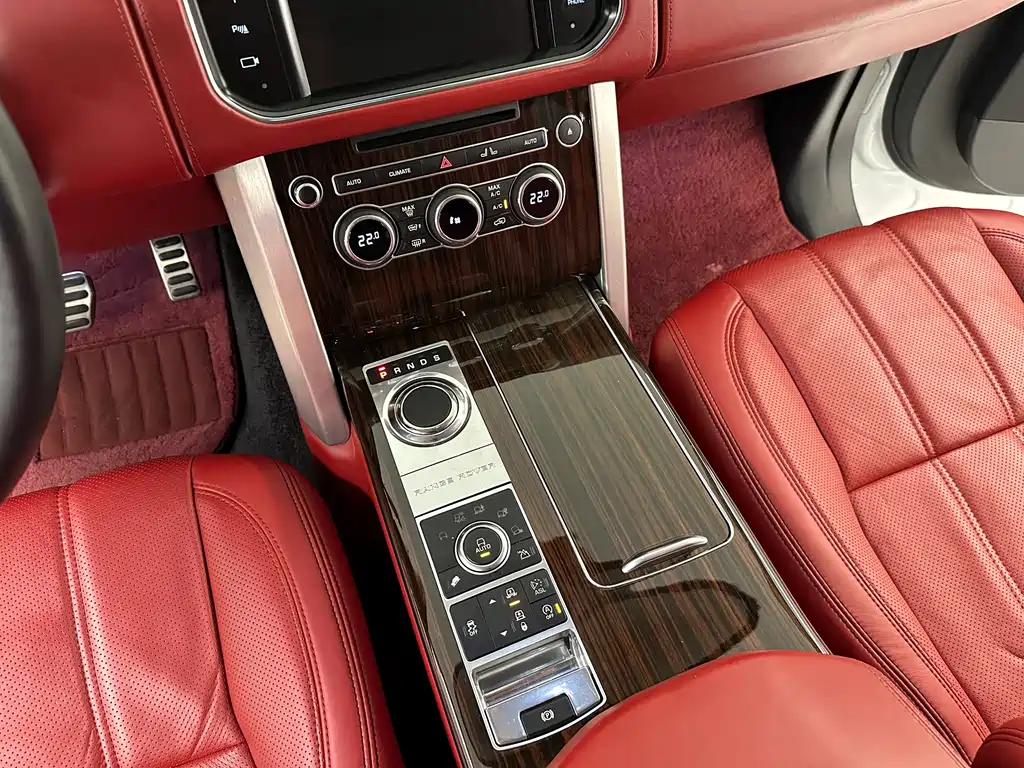 Land Rover Range Rover — миниатюра 21