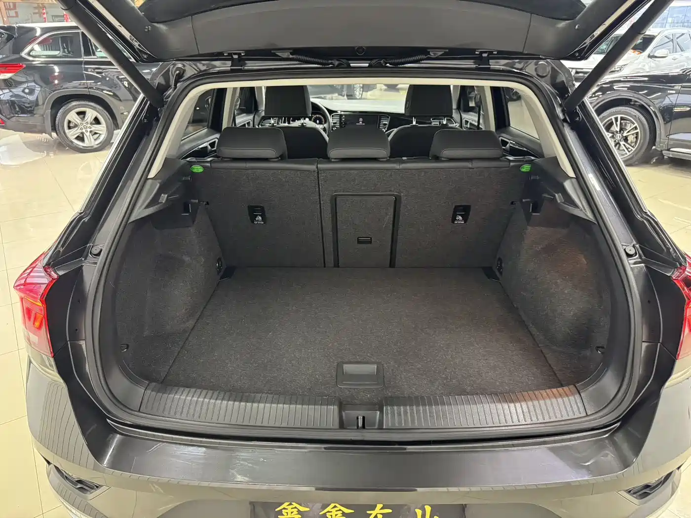 Volkswagen T-ROC exploring Songs id 4538605 из Китая 12